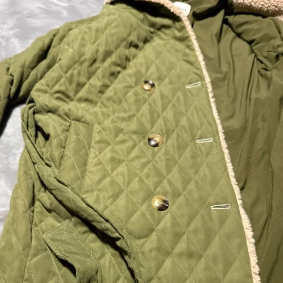 Heartloom coat, XS Olive and cream. - Picture 9 of 13